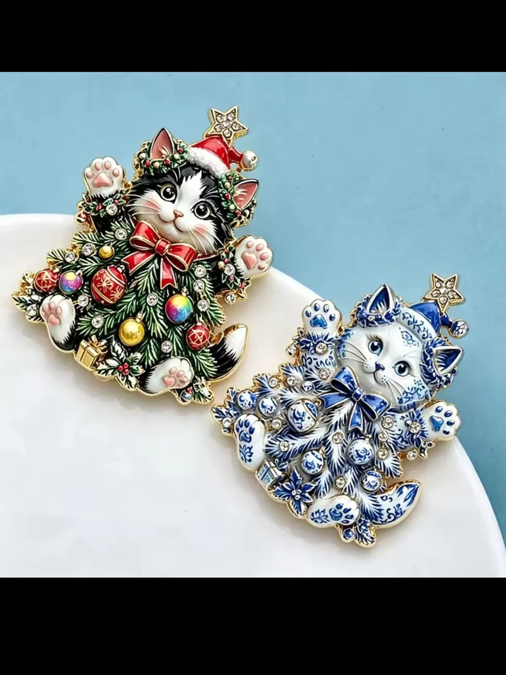 Cozy Christmas Cat Gold Tree Brooch